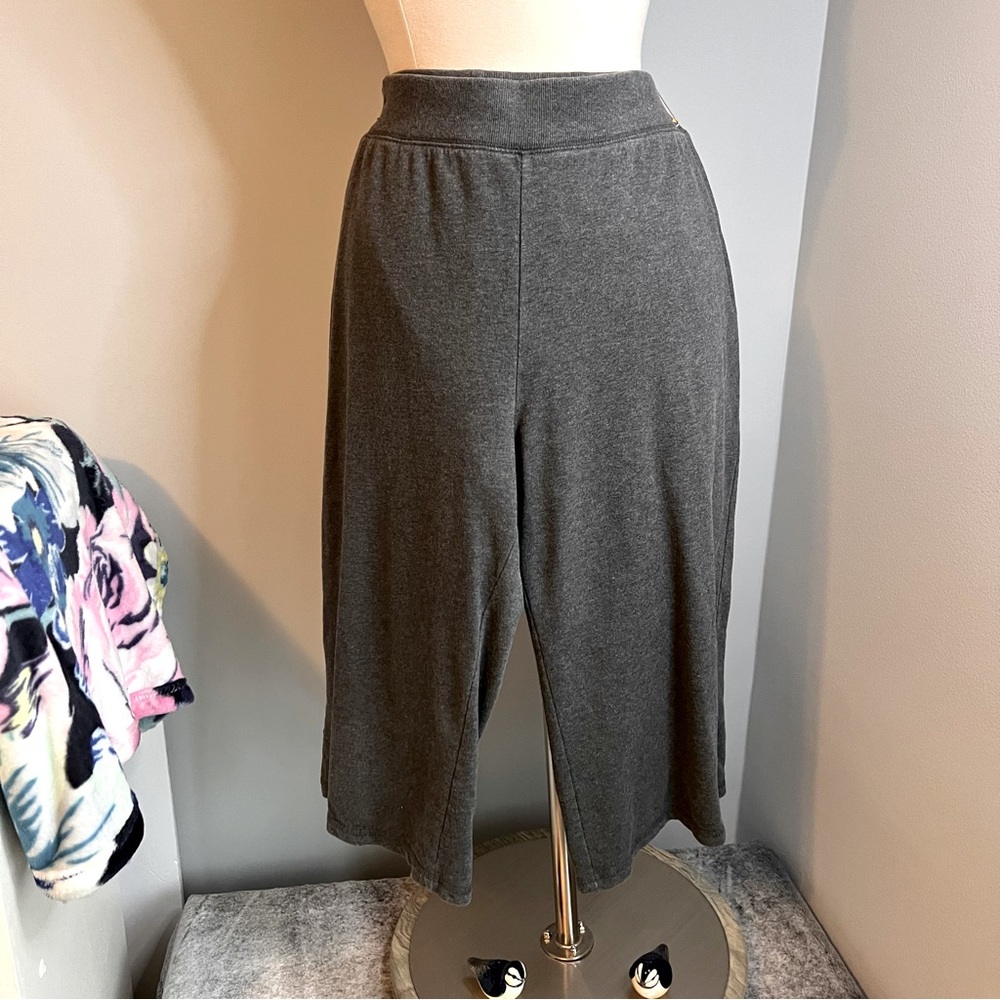 Style & Co Sport L Heather Gray Elastic Waist Wide Leg Capri Pants